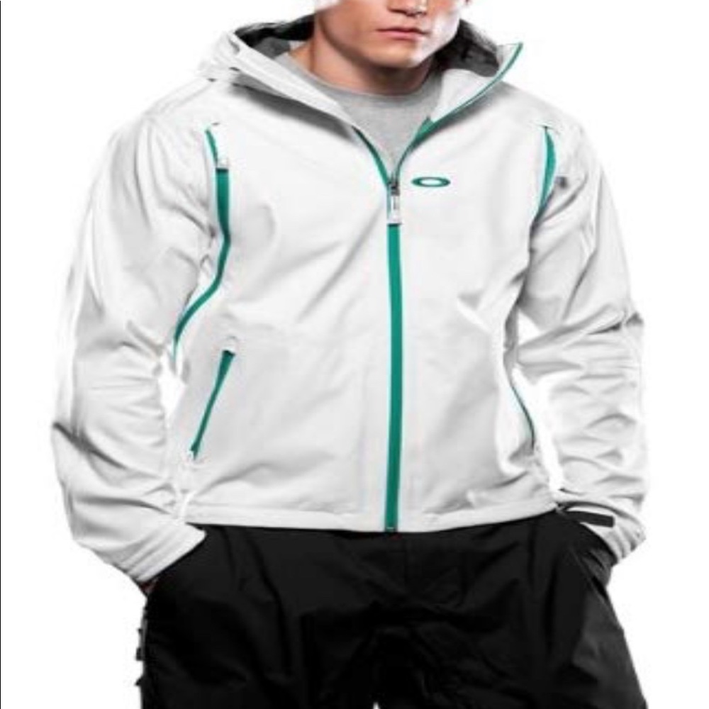 Oakley Uptown Ski/Snowboard Jacket Men’s 2X NEW